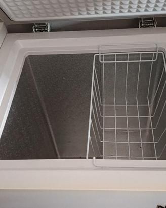 piccolo congelatore a pozzetto 