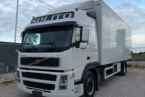 Volvo Trucks FM 340