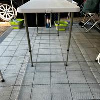 Tavolo pieghevole da campeggio