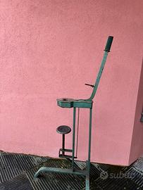 Tappatrice manauel per imbottigliare il vino