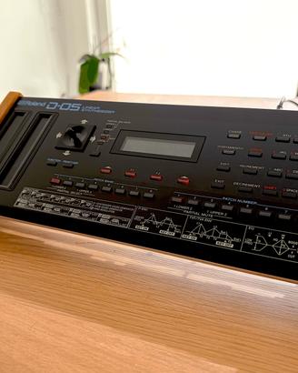 Roland D-05 Boutique Synth Lineare come nuovo