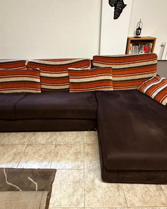 2 divani 1 con penisola+letto 1 solo seduta