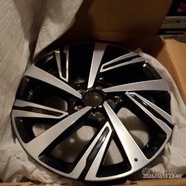 due cerchi in lega wolkswaghen  17 pollici