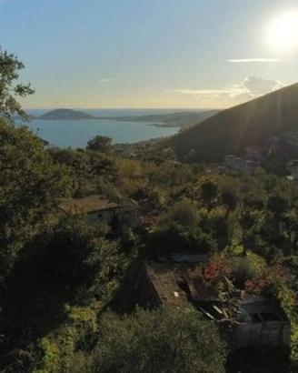 Villa di 280 m² con più di 5 locali a Formia