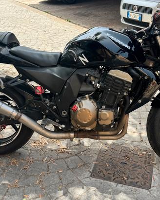 Kawasaki z 750 + kit abbigliamento alpinestar/AGV