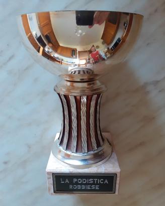 Trofeo Coppa Sportiva con base in marmo
