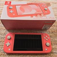 Nintendo Switch Lite con scatola e alimentatore
