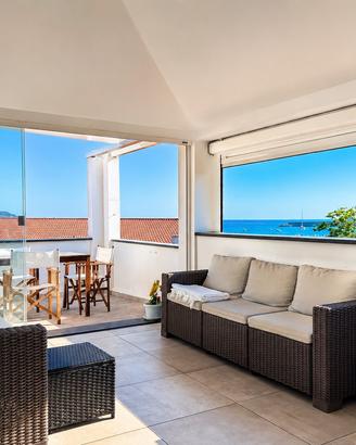 Fronte spiaggia bosa marina