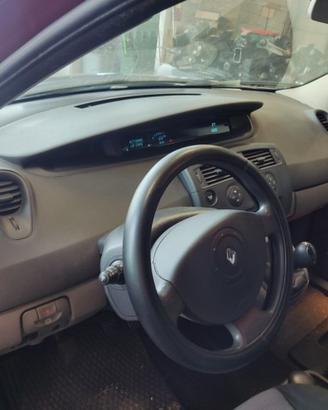 Cruscotto RENAULT MEGANE SCENIC del 2005