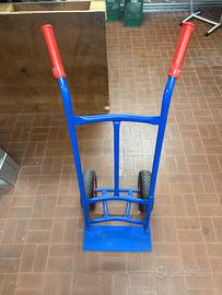 Carrello porta pacchi