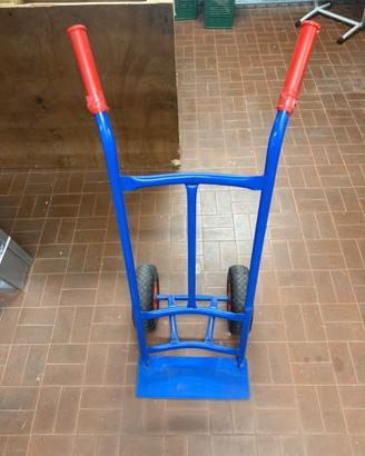 Carrello porta pacchi