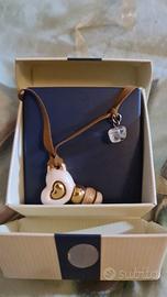 Collana lunga con ciondolo a chiave a forma di cuo