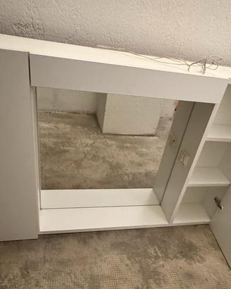 Mobile bagno con specchio