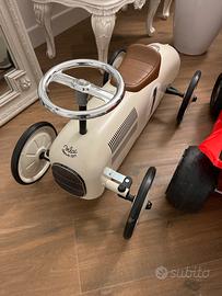 Macchinina cavalcabile