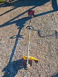 decespugliatore Honda 