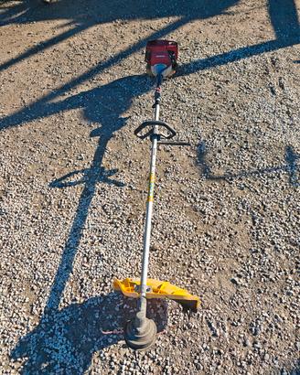 decespugliatore Honda 