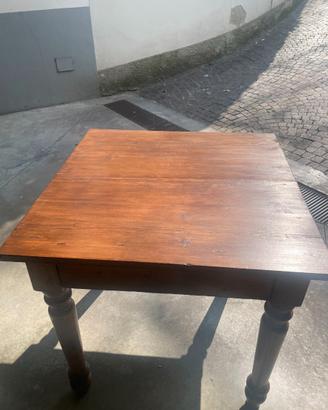 Tavolo legno noce 85x85x80(h)