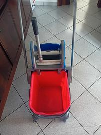 carrello lavapavimenti professionale