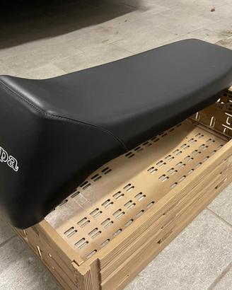 Sella sportiva GAMAN vespa 50 special 125 et3