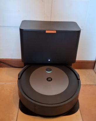 iRobot Roomba Combo J5+ aspirapolvere lavapaviment