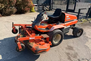 T49 - Tagliaerba 4x4 kubota f3560