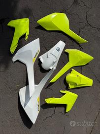 Plastiche husqvarna 2019