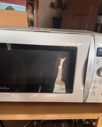 Microonde con grill Panasonic