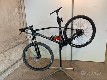 bici MTB Olympia taglia L  carbonio “29