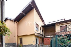 AMPIA METRATURA NEL CENTRO DI ERBA!!