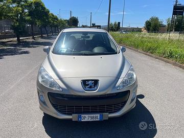 Peugeot 308 1.6 HDi 110CV 5p. Féline (6 Marce)
