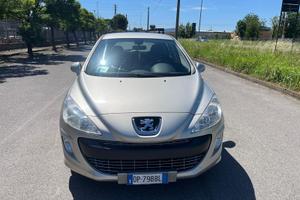 Peugeot 308 1.6 HDi 110CV 5p. Féline (6 Marce)