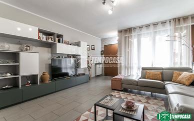 VILLA A SCHIERA CENTRALE