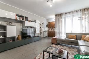 VILLA A SCHIERA CENTRALE