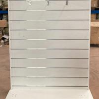 ESPOSITORE BI FACCIALE CON PANNELLI A DOGHE