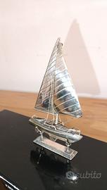 Pregiata Barca a Vela in Argento 