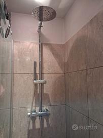 Colonna doccia con soffione e doccetta Tender Rain