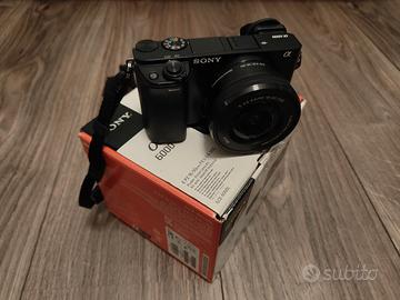 Sony A6000 + obbiettivo E PZ 16 - 50