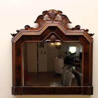 Specchiera antica sagomata