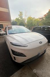 Auto Hyundai Kona perfetta 