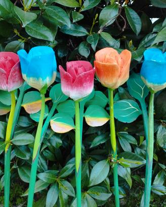 Tulipani in legno vintage 