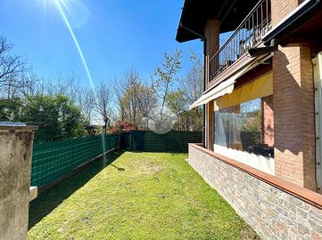 VILLA A SCHIERA D'ANGOLO A BRANDICO