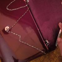 Pochette in vernice