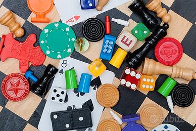 Giochi da tavolo (a mano su Napoli)