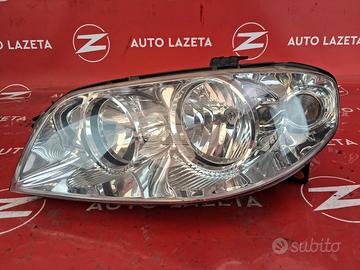 FANALE ANTERIORE SINISTRO Fiat Punto 188 Codice 51