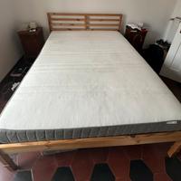 Letto IKEA Tarva con materasso Hövåg