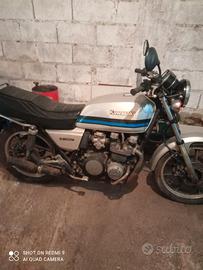 KAWASAKI Z750