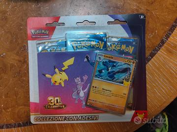 Pokemon 30th anniversario collezione con adesivi