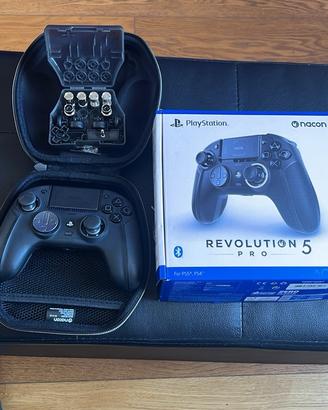 Videogiochi Revolution PRO 5