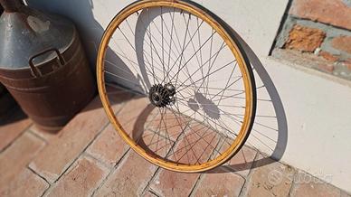 Ruota in legno Cerchio Ghisallo e mozzi