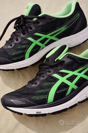 Asics running numero 42